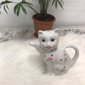 🌷 3/$30 Crazy Cat Lady One Cup Tea Pot or Creamer
